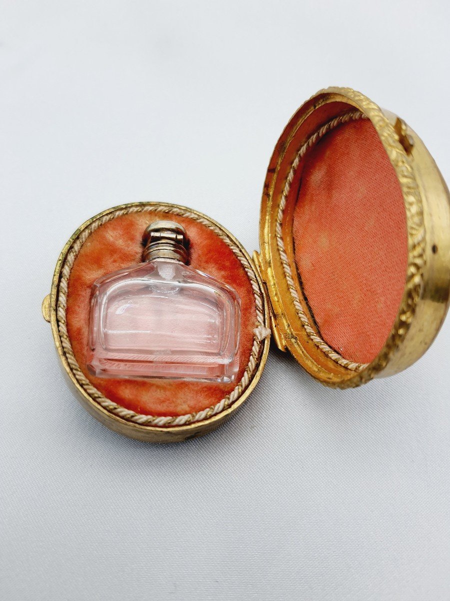 Miniature Salt Bottle In Its Enamelled Case, Exceptional Condition-photo-3