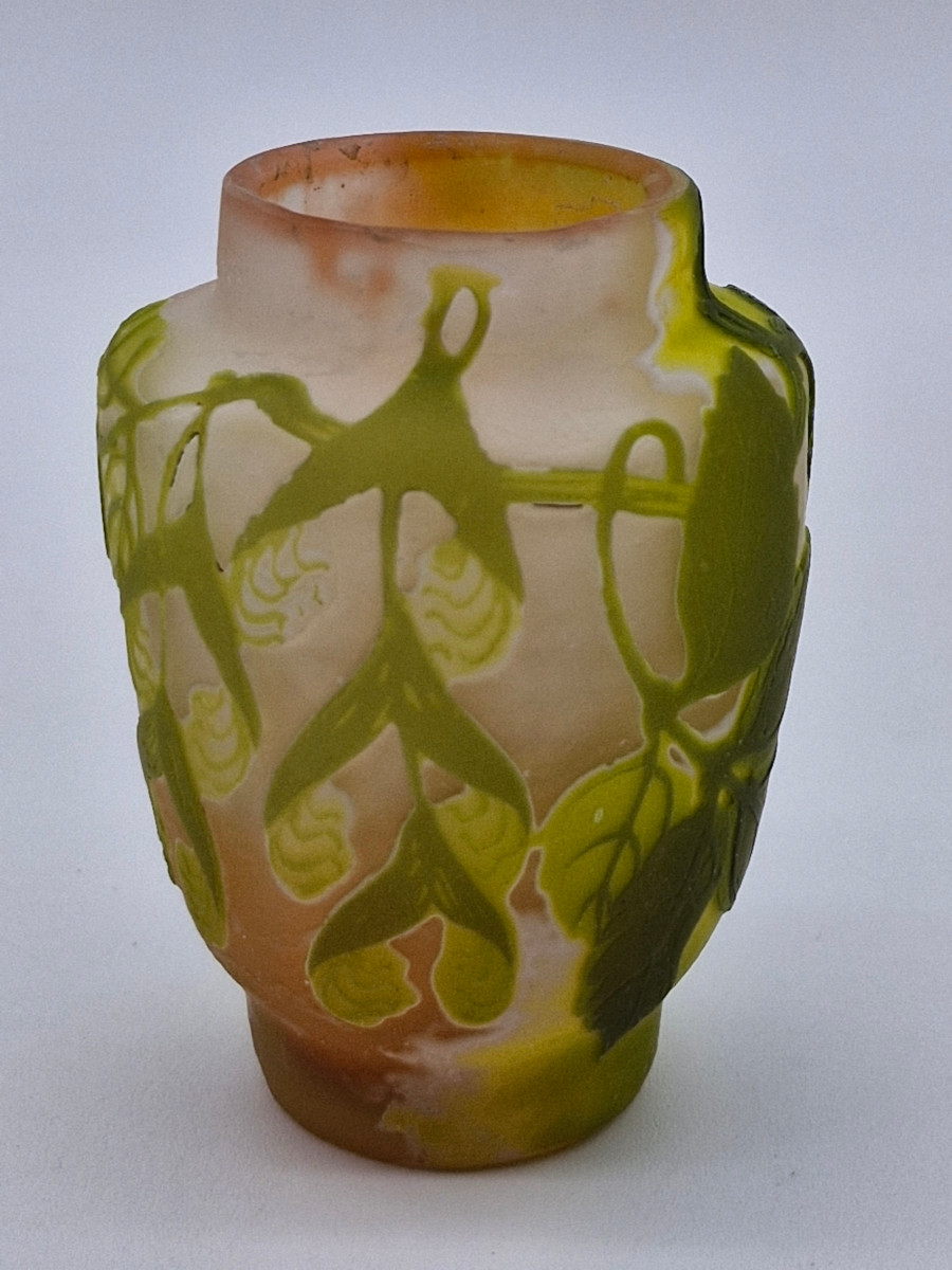 Vase Gallé miniature décor érable Nègundo dégagé à l'acide