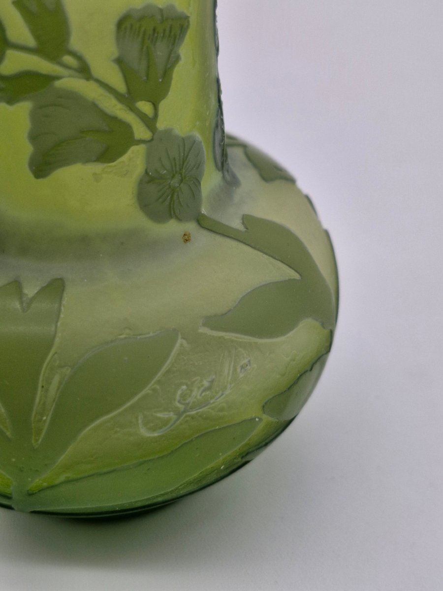 Small Gallé Vase With Acid-etched Decoration Of Flowers And Leaves, Height 9cm-photo-2