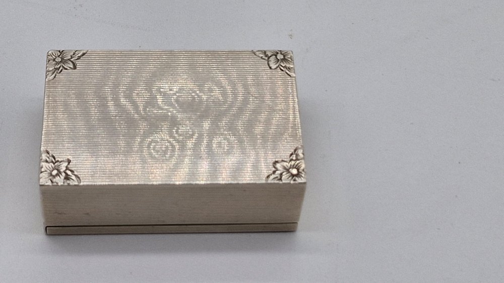 Powder Compact With Built-in Lipstick, Made Of 800-th Silver -photo-1