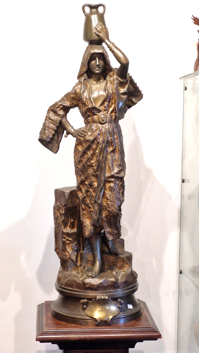 Bronze orientaliste "La porteuse d'eau" dit Rebecca , Gaston Leroux (1854-1942)  hauteur 83cm-photo-2