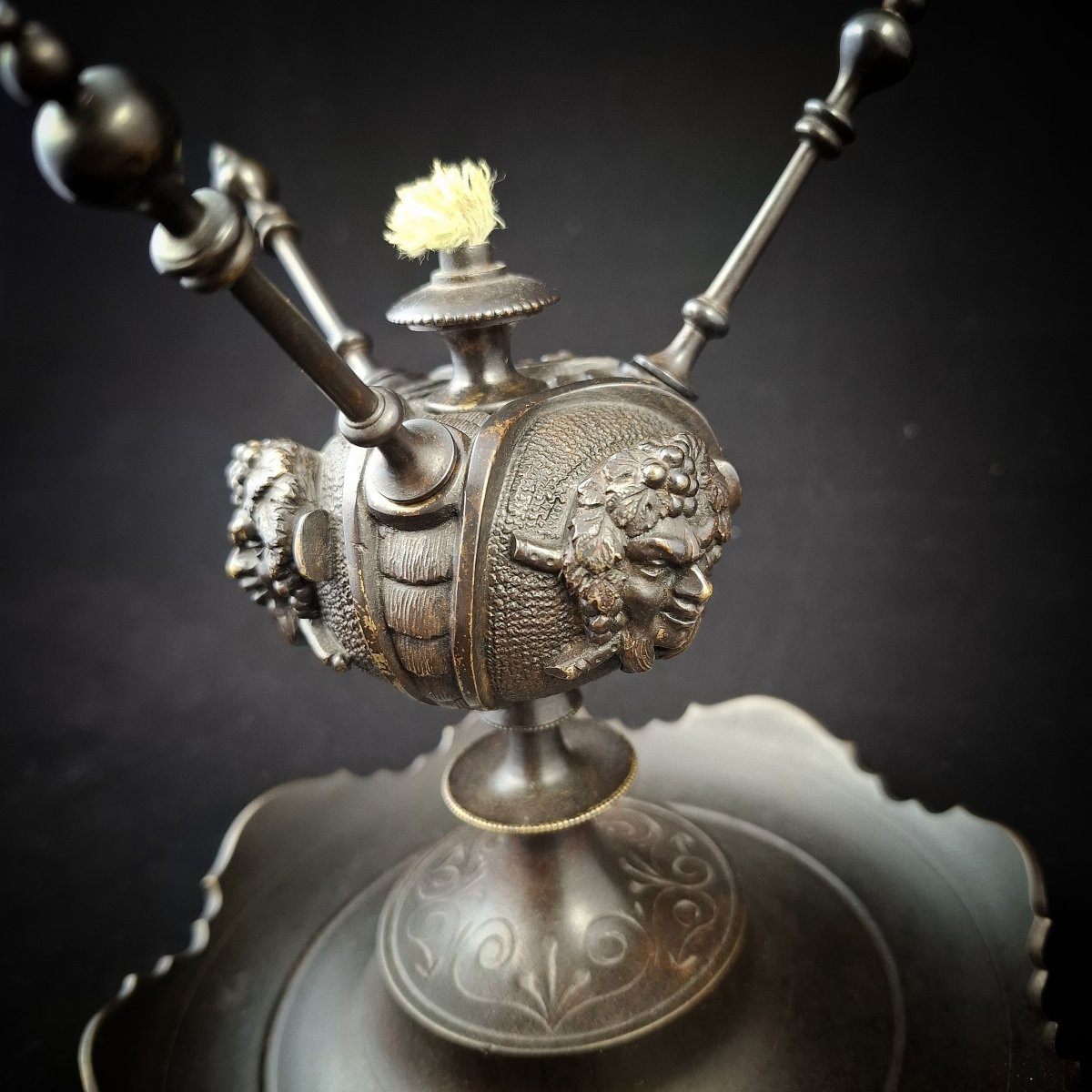 Smoker's Lamp, 19th Century Bronze Lighter With Brown Patina – Pan Masks-photo-3