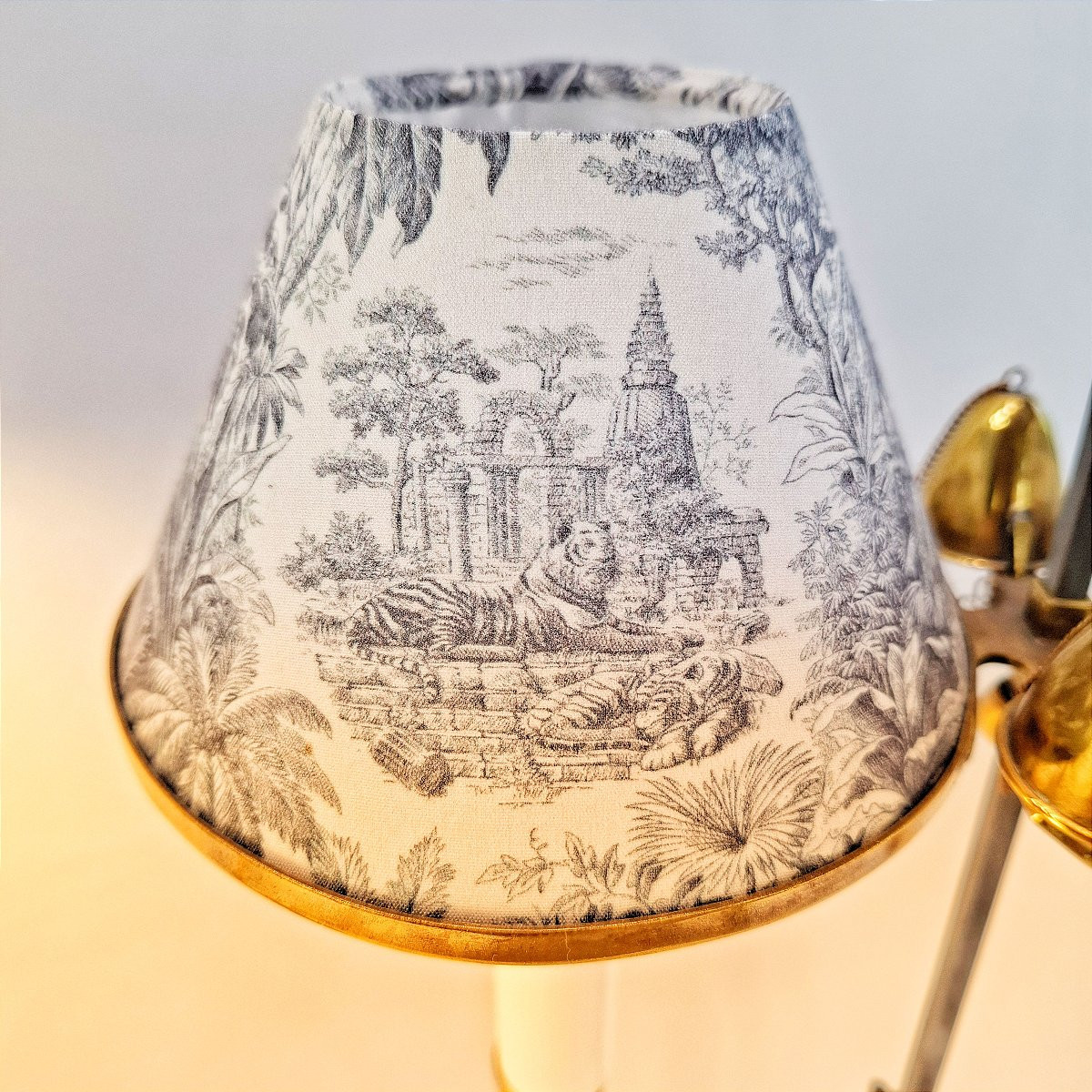 Pair Of Brass Bouillotte Lamps, Toile De Jouy Lampshade With Colonial Decor, Elephant Tiger -photo-3