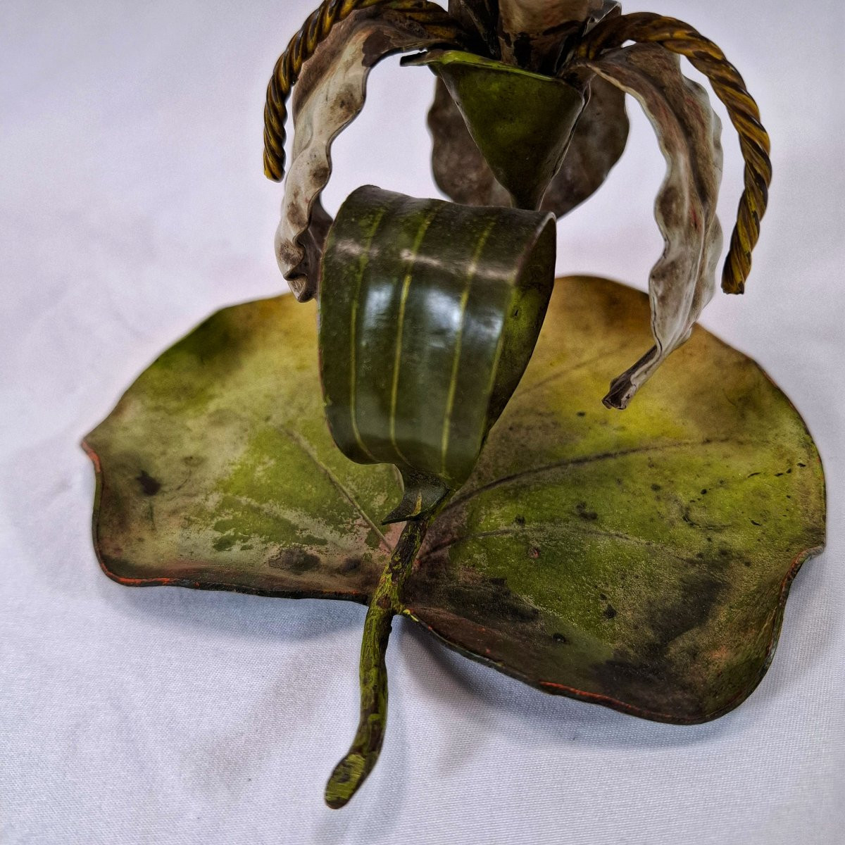 Art Nouveau Hand Candlestick In Painted Sheet Metal – Iris On A Water Lily Leaf, France, Circa 1900 -photo-3