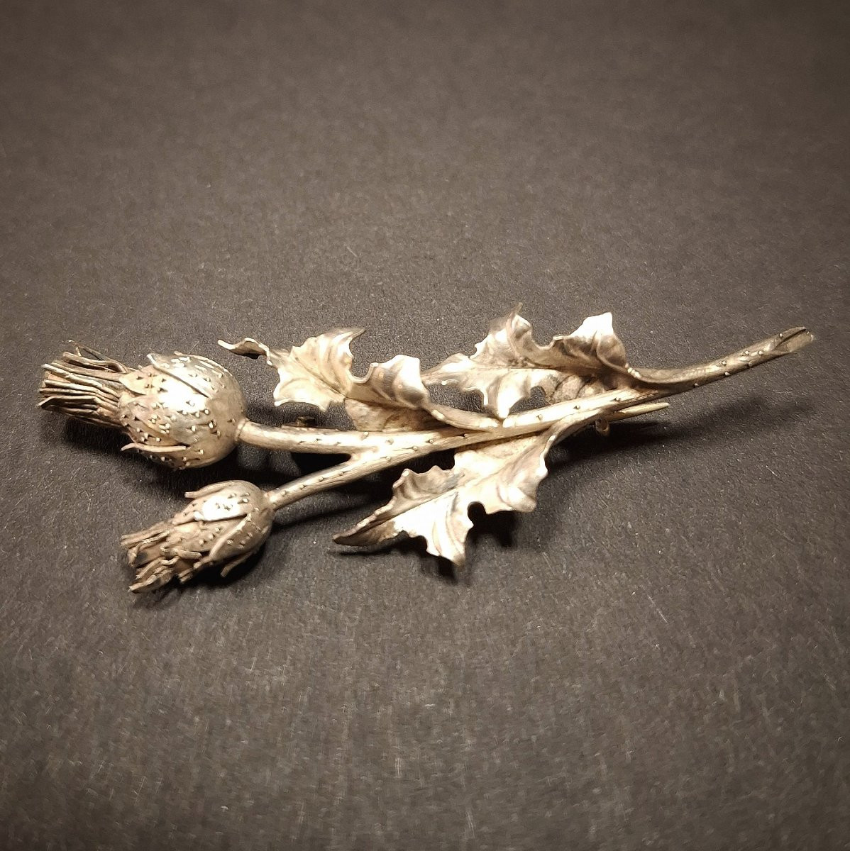 Art Nouveau Brooch In Solid Silver With A Thistle Motif, Attributed To André Kauffer Circa 1900-photo-2