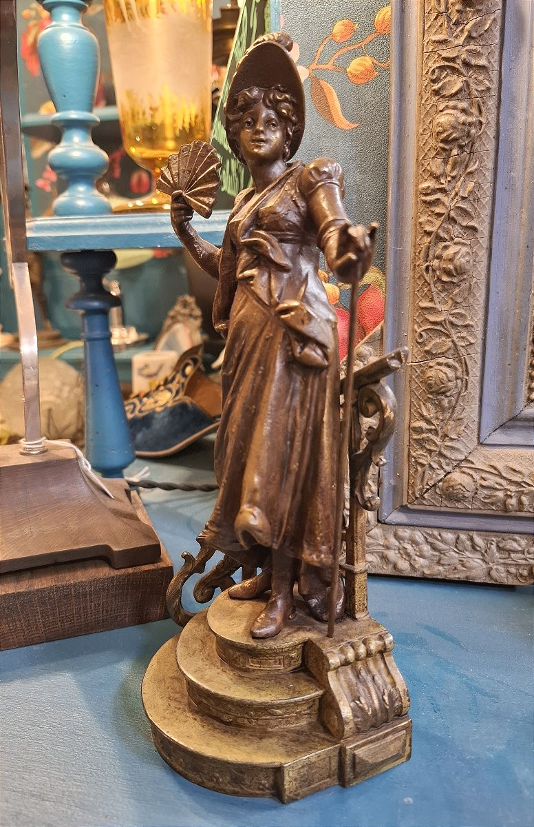 Elegant Woman In Napoleon III Attire, Spelter Sculpture With A Double Patina Of Brown And Golden Green-photo-4