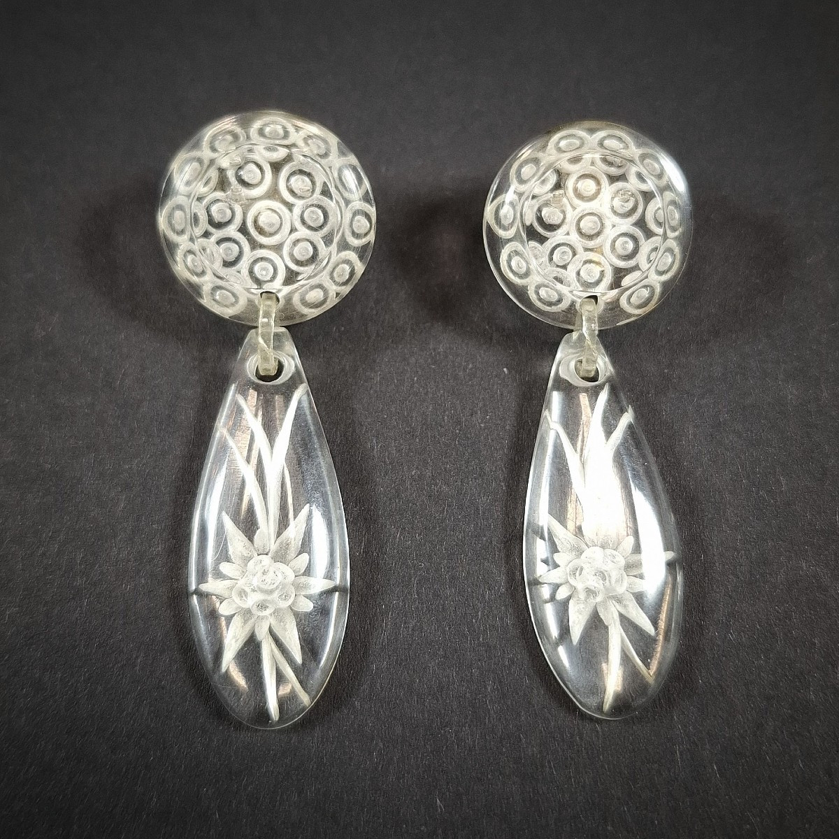 Paire De Boucles D'oreilles Style Ancien – Dormeuses En Plaque Or, Neuves Avec étiquettes