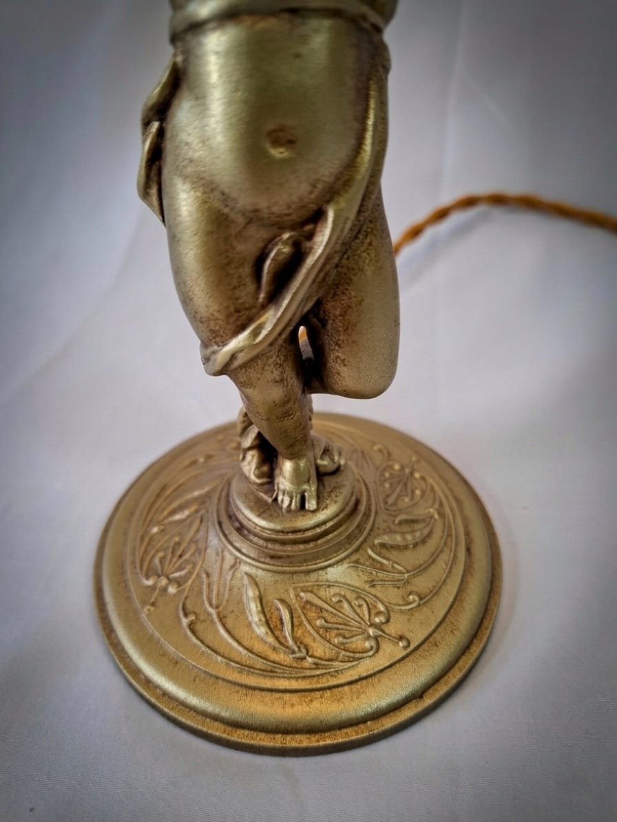 Bedside & Mood Lamp, Cherub (putto) In Gilded Regula, Crystal Pendants - 40's-photo-3