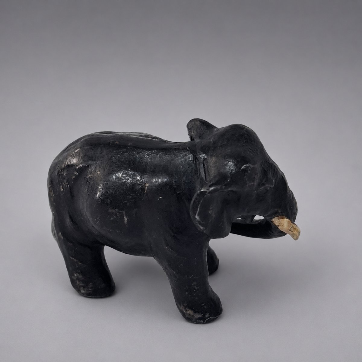 Viennese Lead Elephant Sculpture With A Black Patina, Circa 1900, Miniature Animal Art -photo-3