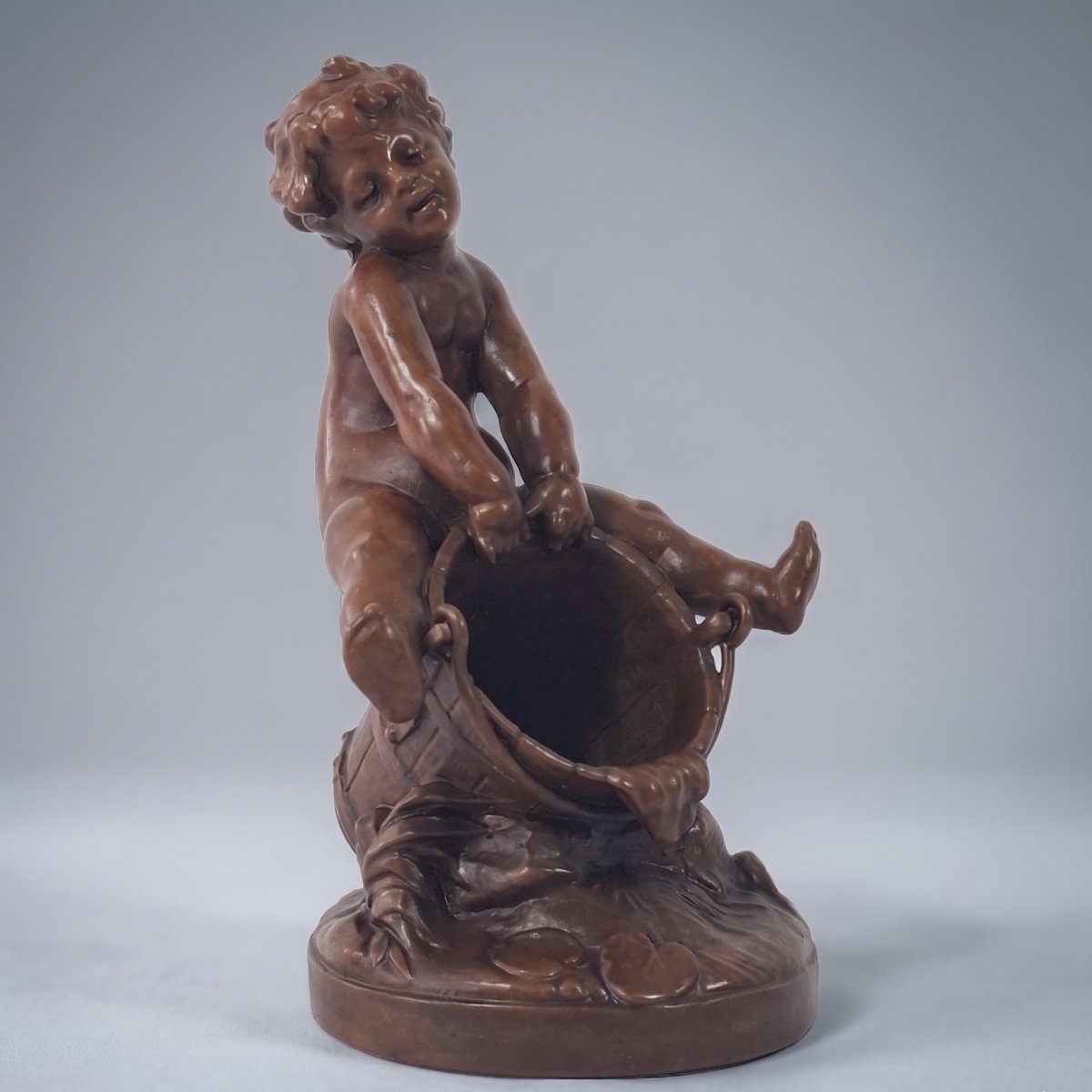 pyrogène Art Nouveau chérubin, ange – Attribué à Auguste Moreau, vers 1900, régule patiné.-photo-1