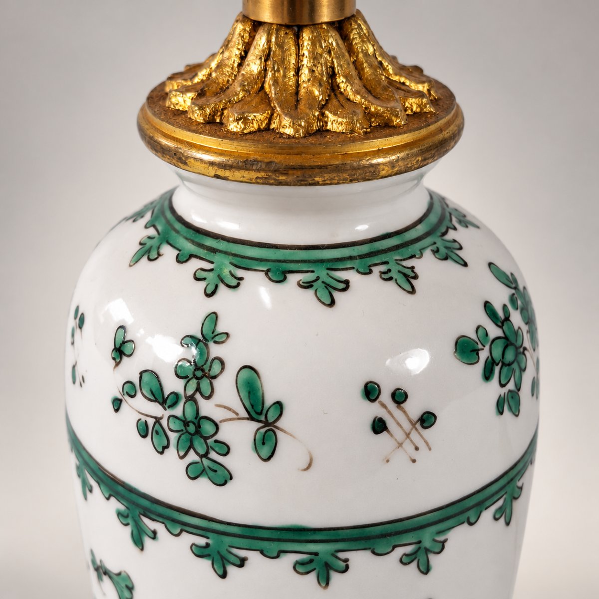 White Porcelain Lamp With Green Floral Decoration And A Gilded Bronze Frame – Circa 1910–1930-photo-2