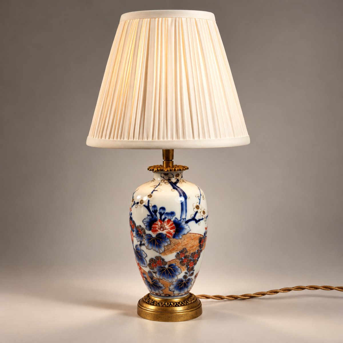 Imari Porcelain Lamp With A Swirling Floral Design – Bronze Base, Early 20th Century