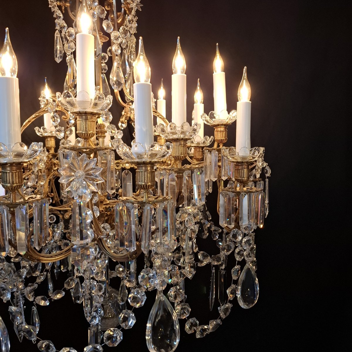 Lustre en bronze doré et cristal de Baccarat, 20 lumières, Vers 1900, Restauré aux Normes-photo-4