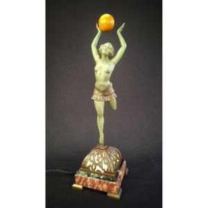 Lampe Danseuse au Ballon, Sculpture Art Déco, socle lumineux diffuseur celluloïd - circa 1930  