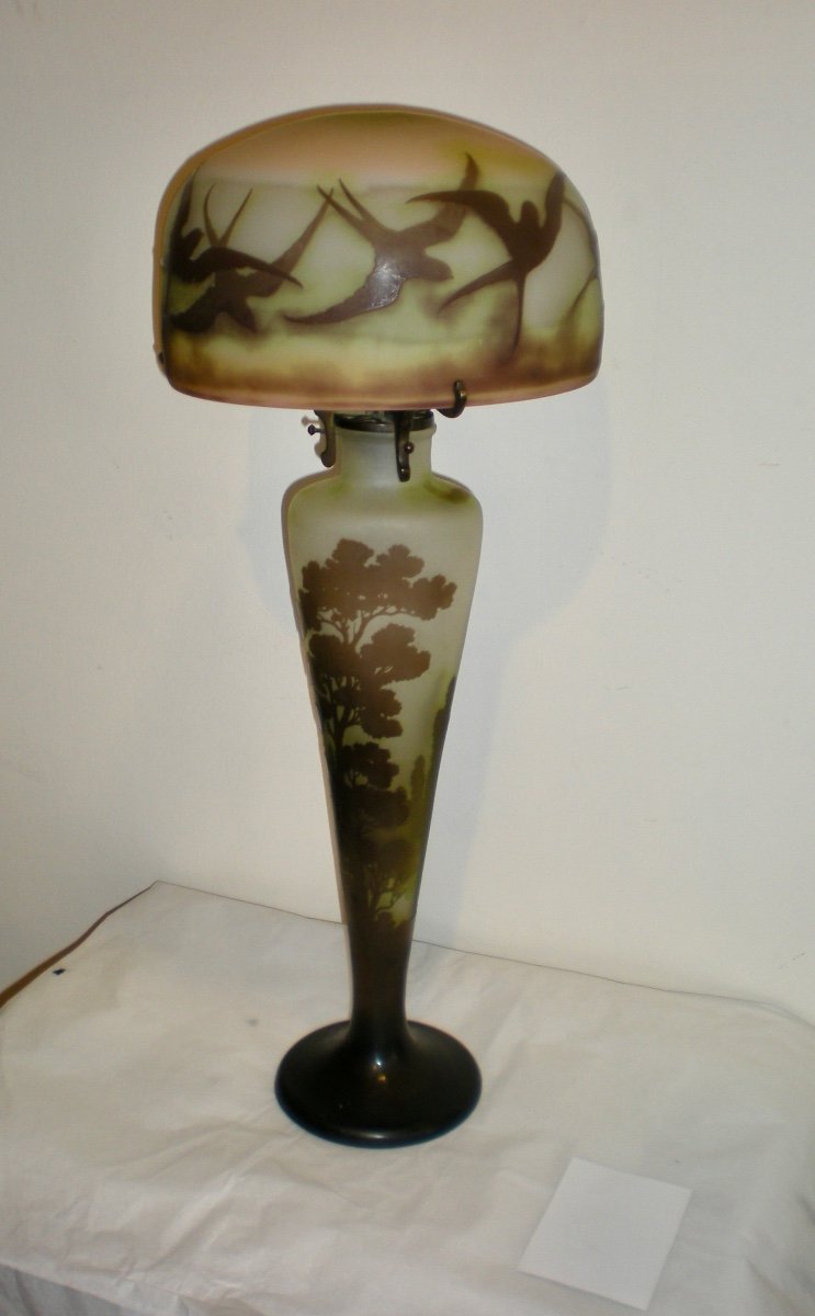 Swallows- Art Nouveau Gallè Mushroom Lamp