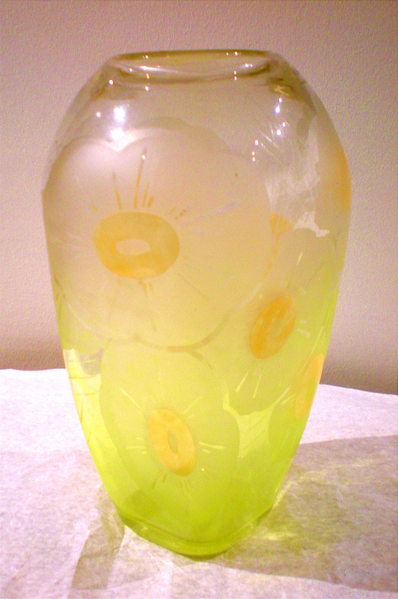 Le Verre Français Art Deco Vase