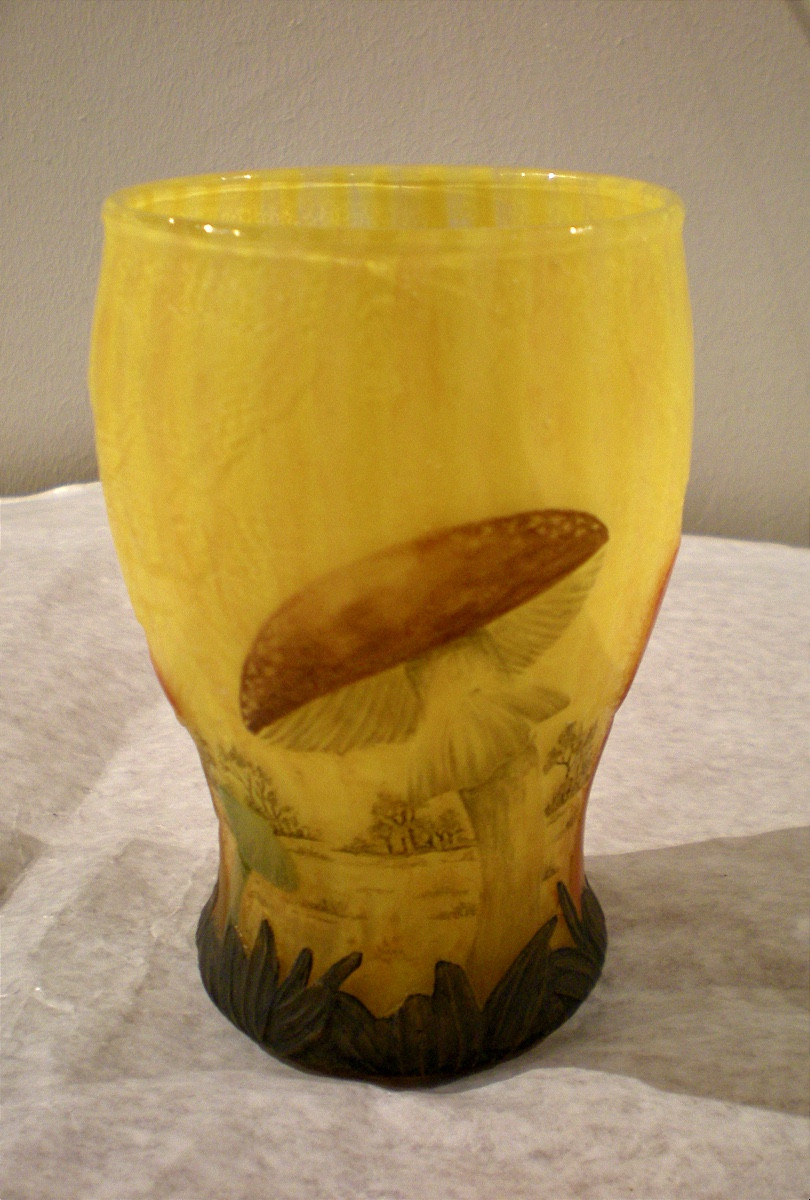 Mushrooms - Daum Nancy Art Nouveau Vase-photo-1