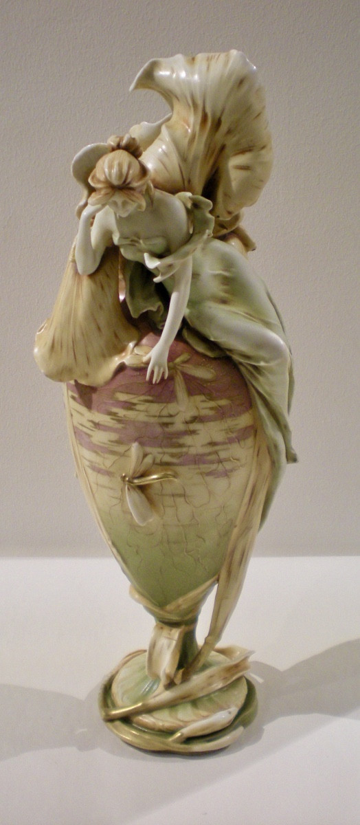 Iris - Amphora Art Nouveau Vase/sculpture-photo-4