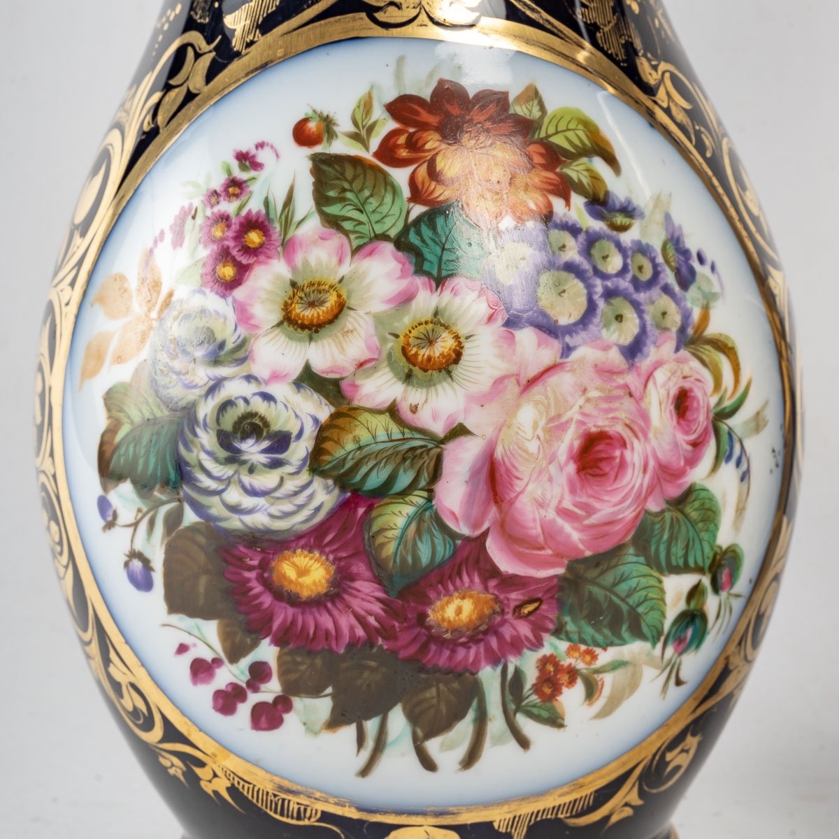 Paire De Vases En Porcelaine De Bayeux Fin XIXème Siècle -photo-1