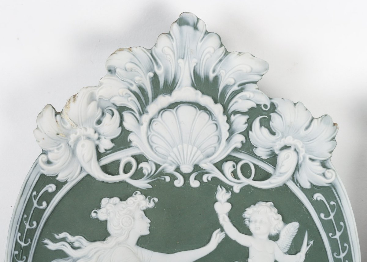 Une Paire De Plaques en porcelaine de style Wedgwood Fin XIXème Siècle -photo-4