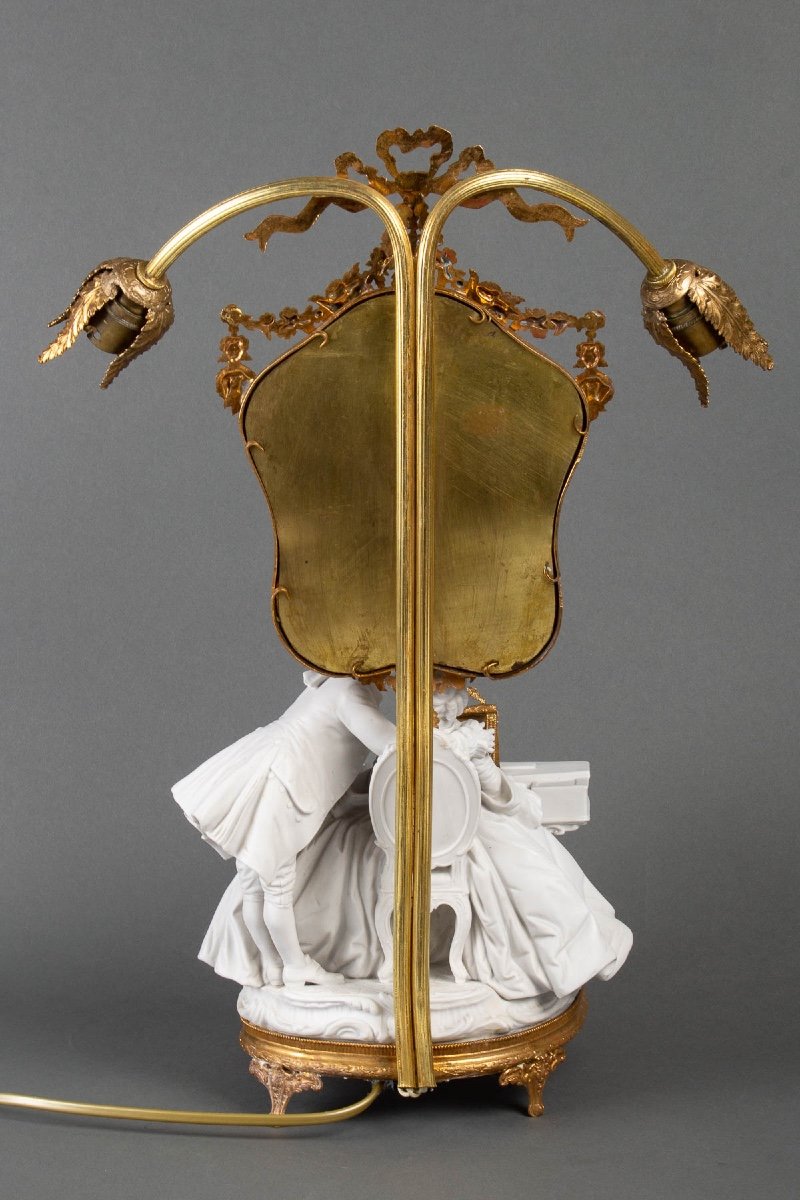 A Romantic Art Nouveau Biscuit And Gold Metal Lamp-photo-4