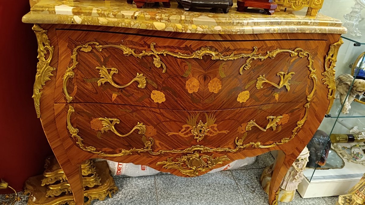 A Louis XV Style Marquetry Commode, Early 20th Century -photo-2
