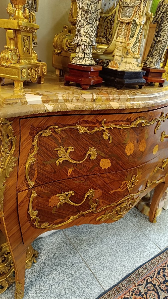 A Louis XV Style Marquetry Commode, Early 20th Century -photo-4
