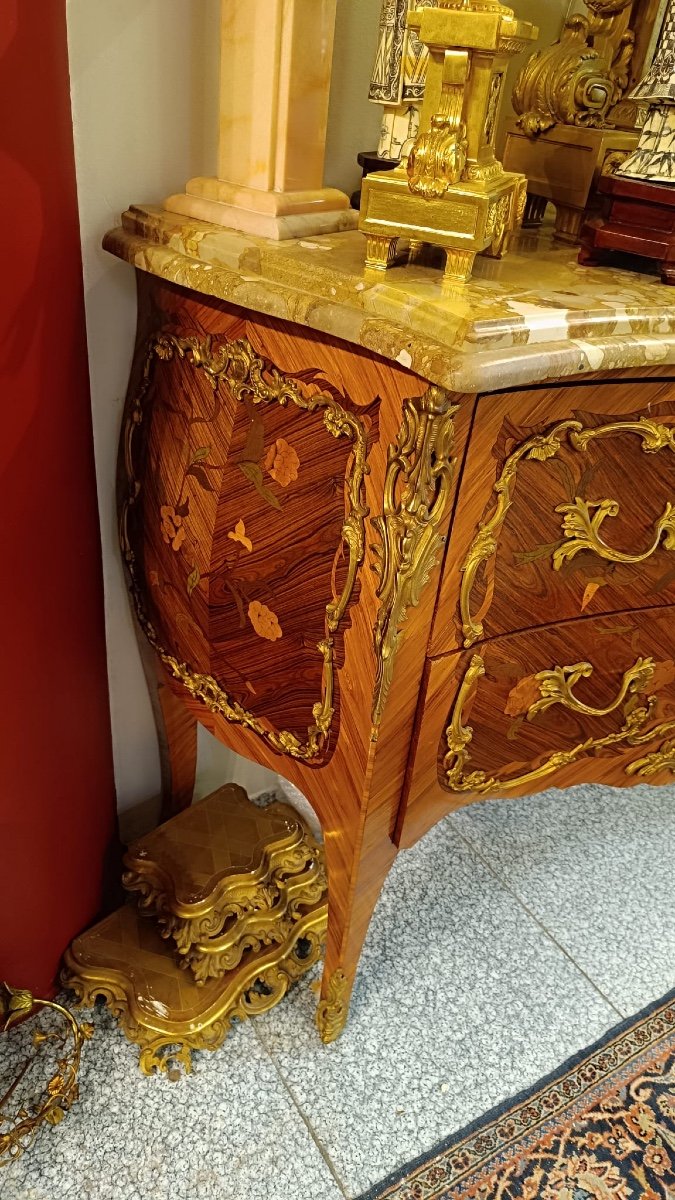 A Louis XV Style Marquetry Commode, Early 20th Century -photo-3