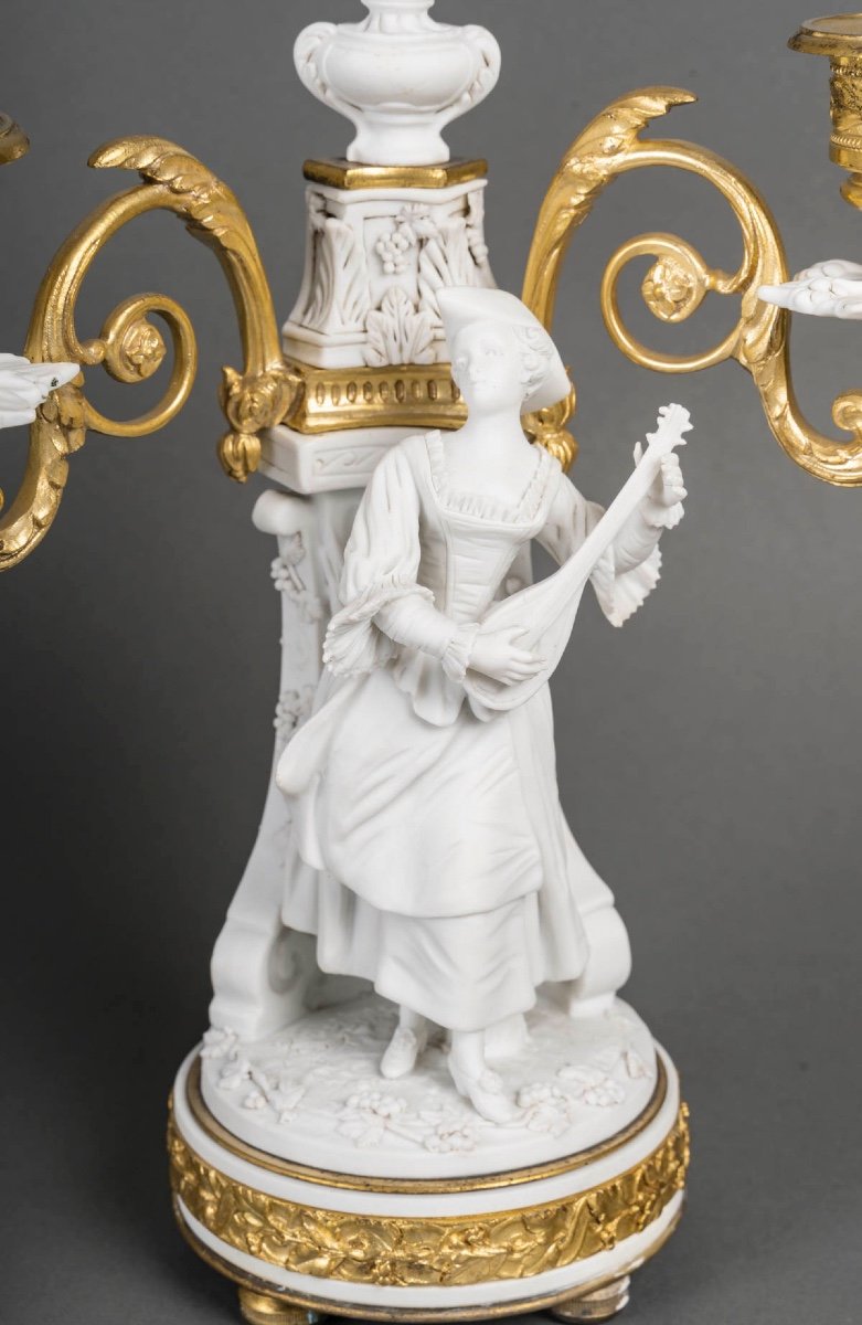 Une Garniture De Cheminée En Bronze Doré Et Biscuit Fin XIXème Siècle -photo-3