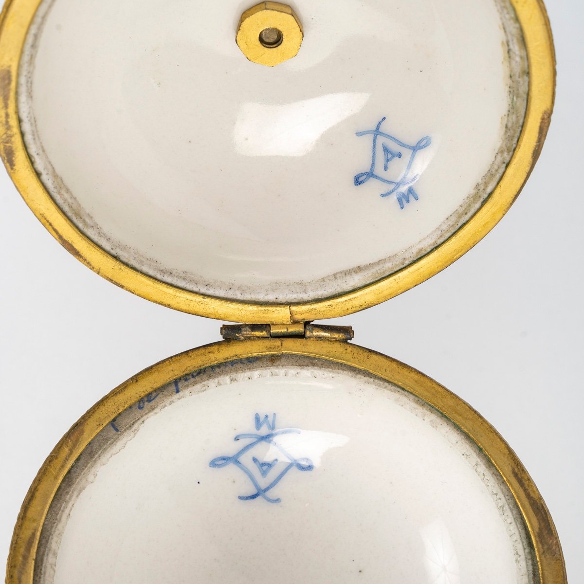 Une Petite Coupe Bonbonnière Sur Pied, époque Napoleon III-photo-4