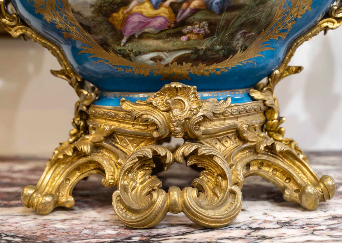A Pair Of Large Sèvres Porcelain And Gilt Bronze Bowls, H. Picard, 19th Century -photo-4