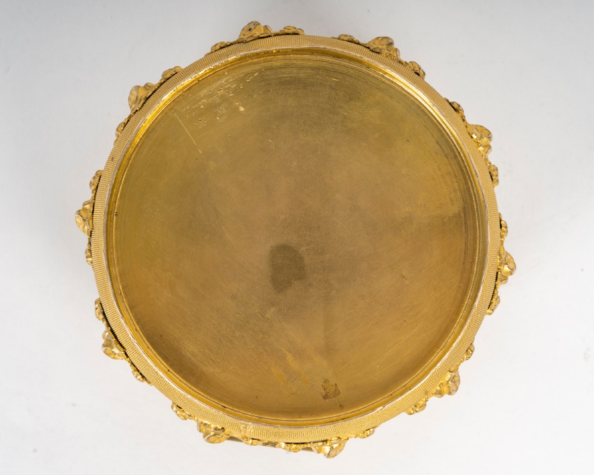 Un coffret  à bijoux - poudrier  en bronze et plaque en émail de Limoges, début XXème siècle -photo-6