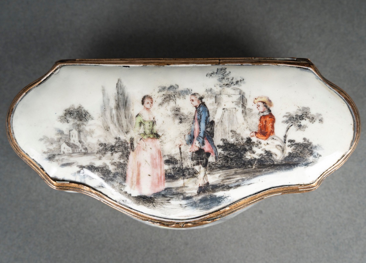 An Enamel Jewelry Box, Late 19th Century -photo-1