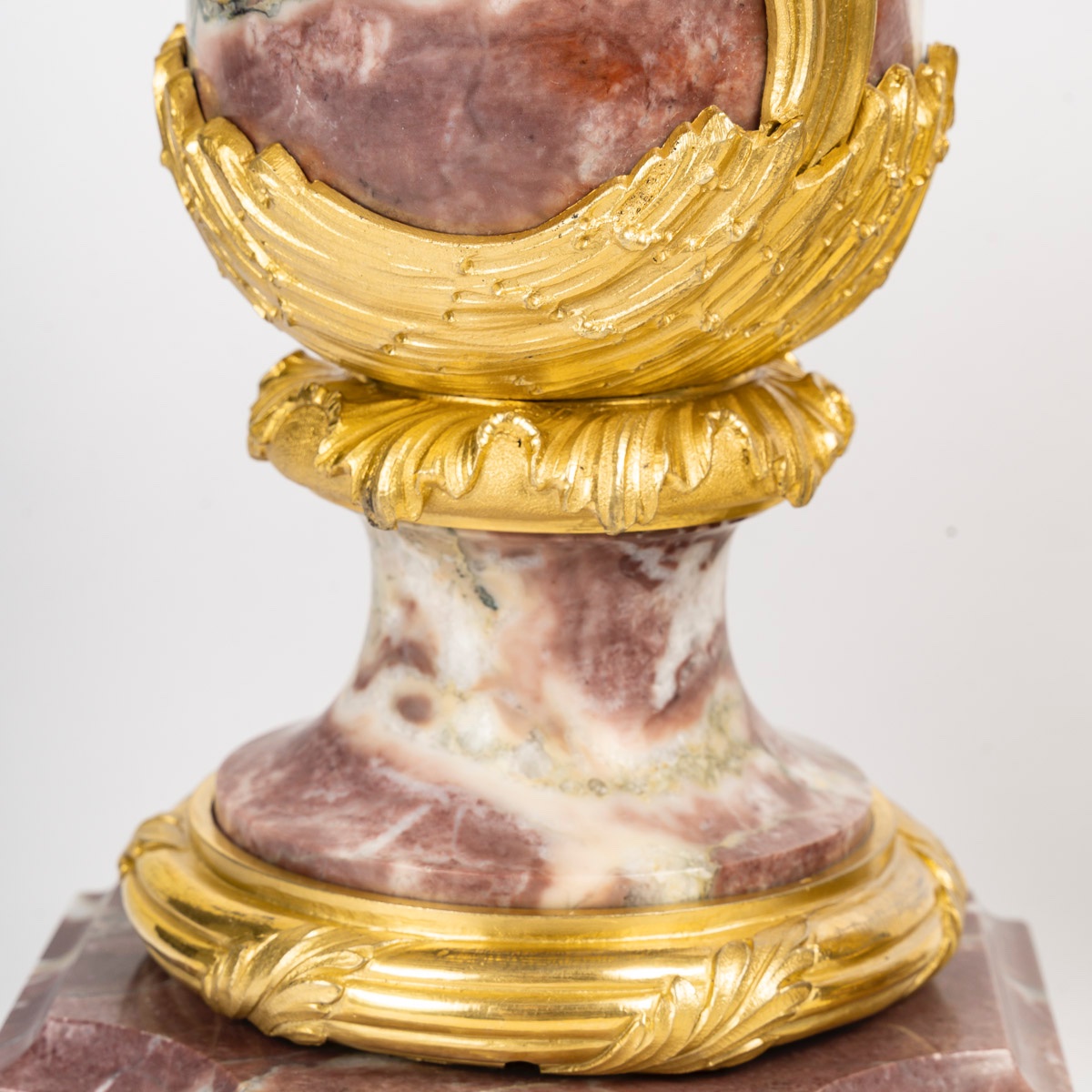 A Pair Of Red Belgian Marble Cassolettes, Late 19th Century -photo-7