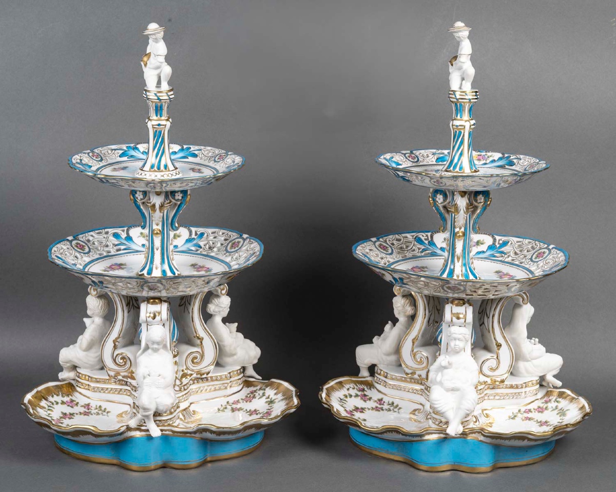 Paire de centres de table en porcelaine; fin XIXè siècle 