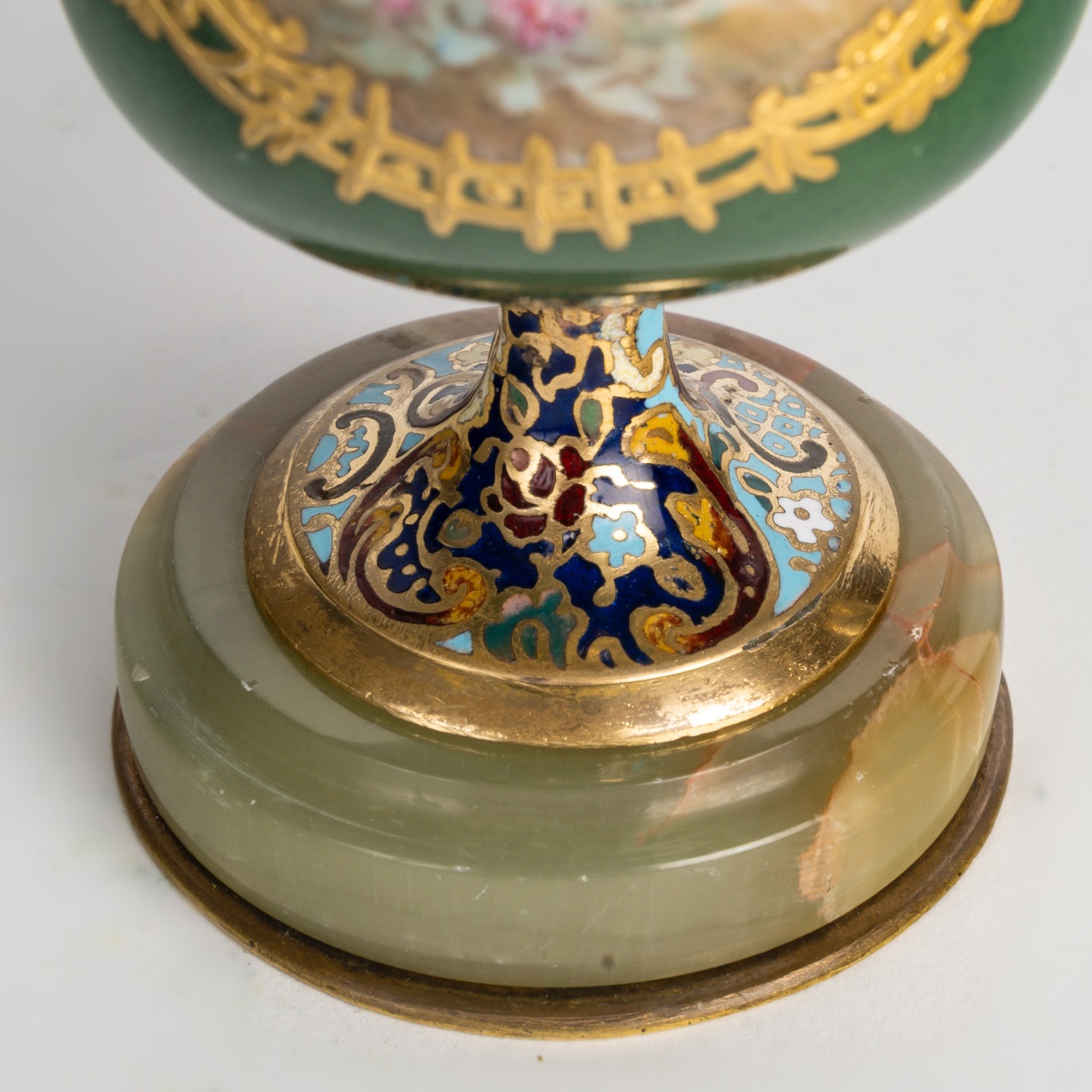 A Pair Of Porcelain And Cloisonné Bronze Vases, Late 19th Century -photo-3