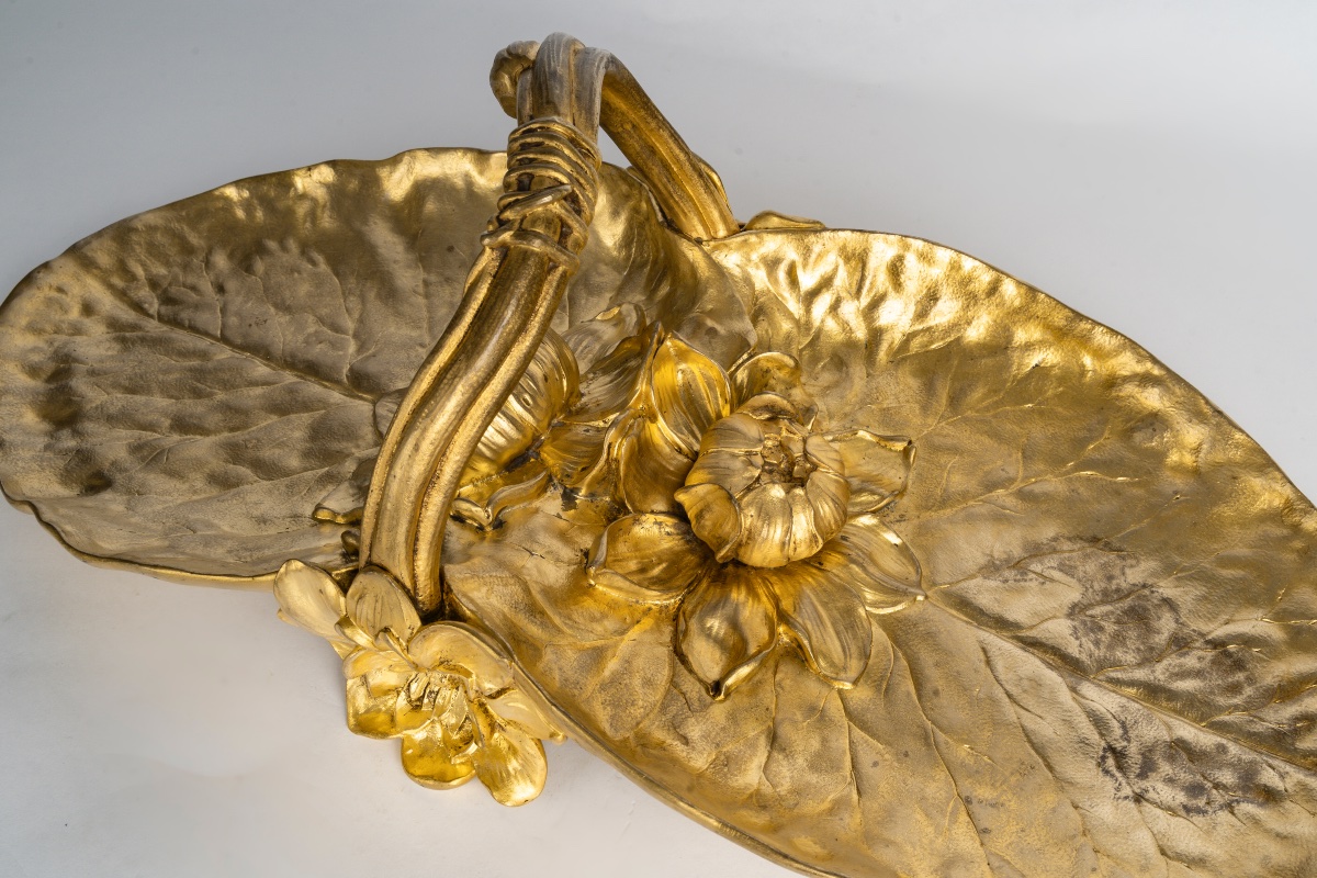 An Art Nouveau Gilt Bronze Cup, Early 20th Century -photo-7