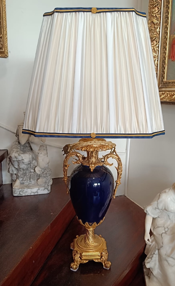 Un vase en porcelaine monté lampe, fin XIXème siècle -photo-3