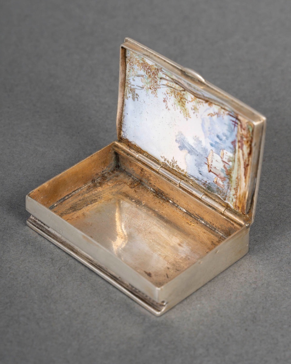A Miniature Enamel And Solid Silver Box, Late 19th Century -photo-4