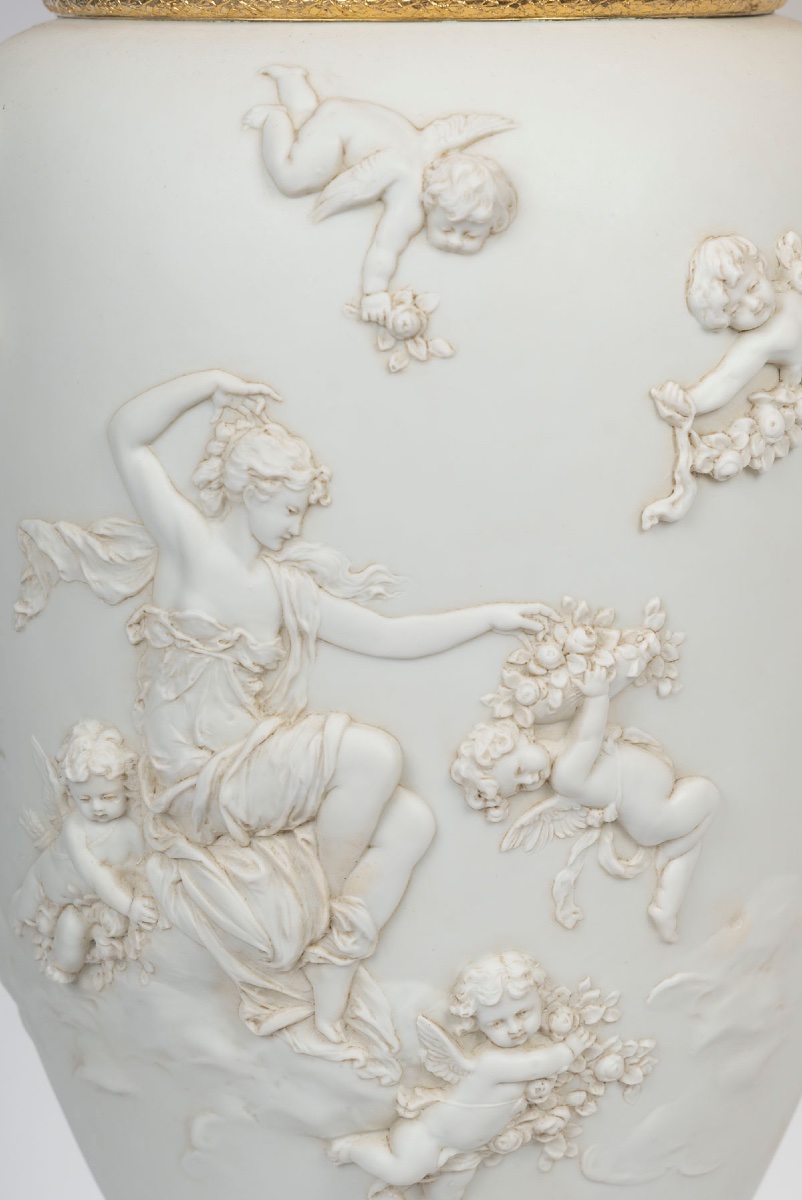 Une paire de lampes en porcelaine de biscuit de Sèvres, fin XIXème siècle -photo-5