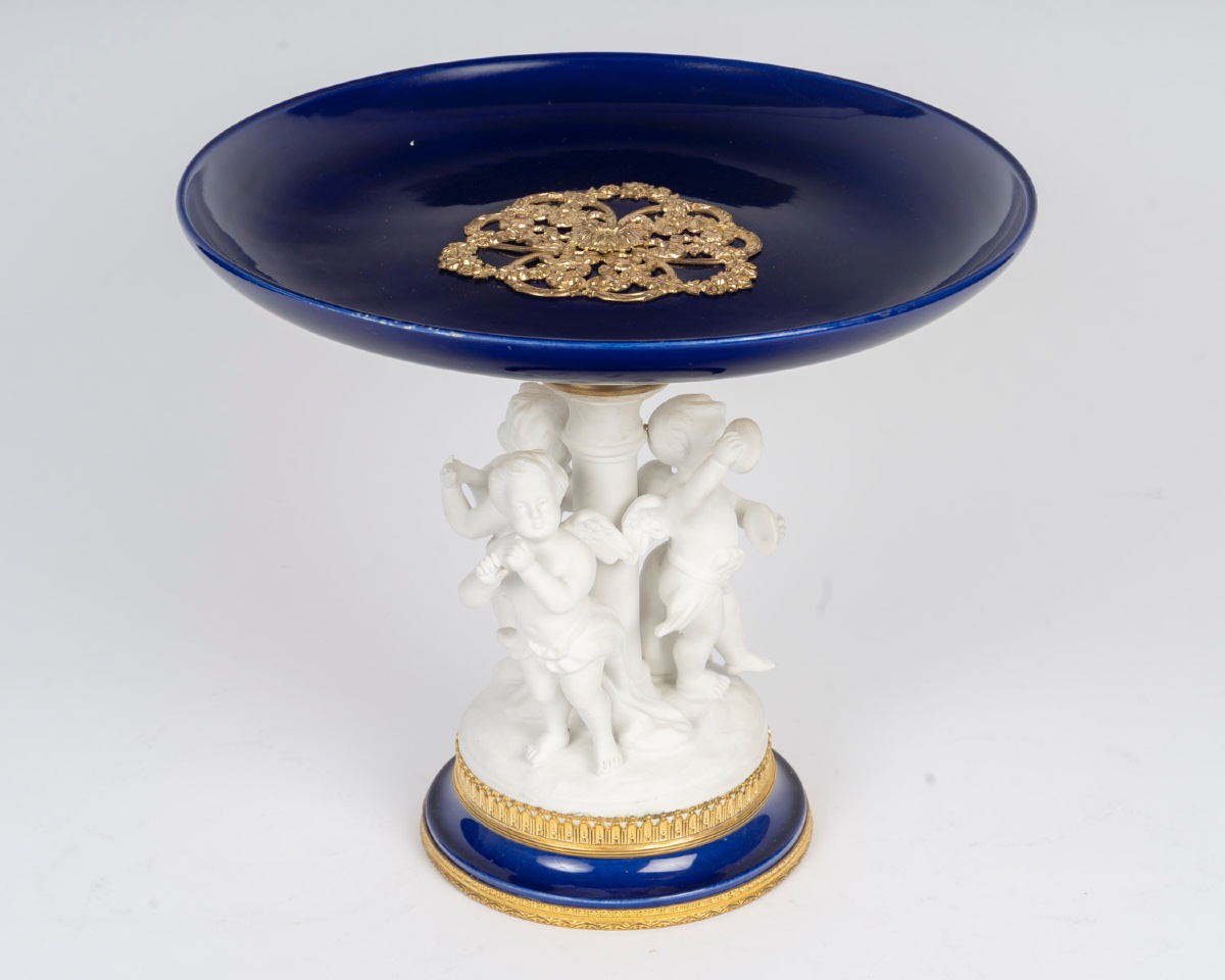A Porcelain And Biscuit Porcelain Bowl, Late 19th Century -photo-3