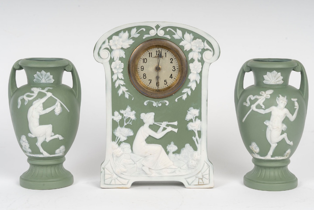 A Wedgwood Porcelain Dinner Service, Early XXth Century -photo-2