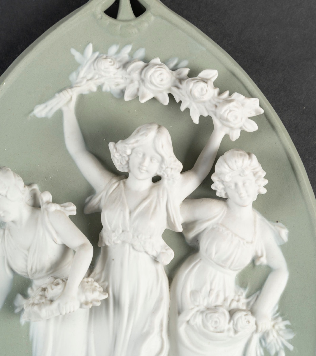 Une paire de plaque en porcelaine de Wedgwood, début XXème siècle -photo-3