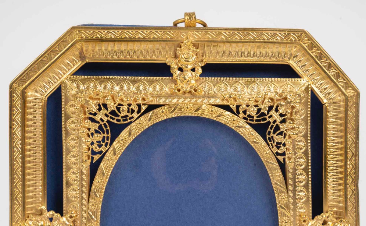 Une paire de cadres photos en bronze doré, fin XIXème siècle -photo-3