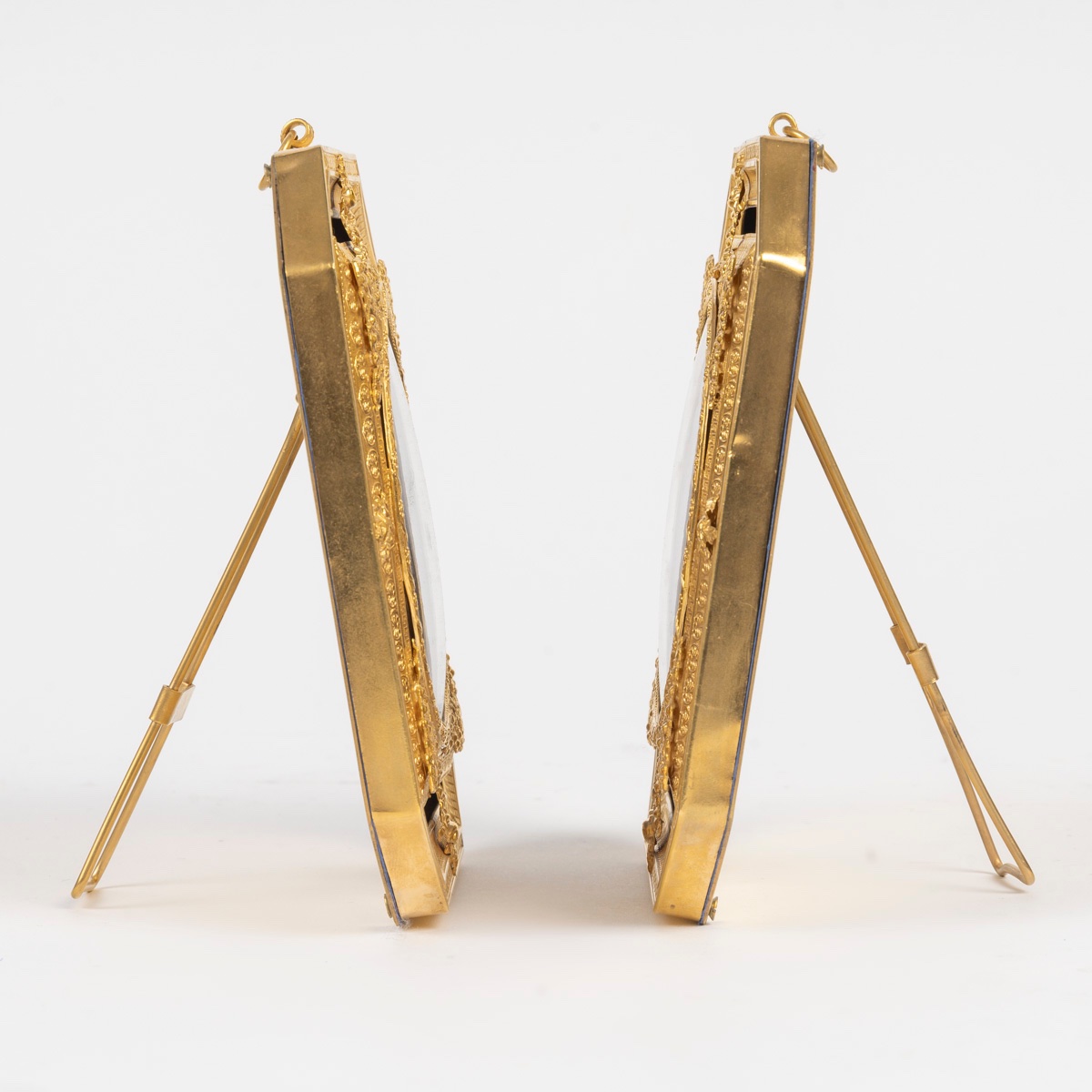 Une paire de cadres photos en bronze doré, fin XIXème siècle -photo-6