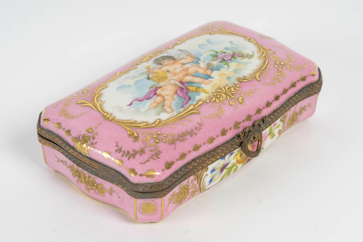 Miniature petite boite à bijoux en porcelaine de sèvres, fin XIXème siècle -photo-2