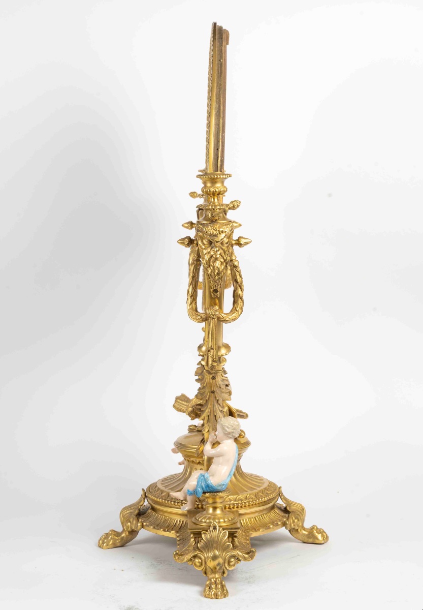 Un grand miroir de table en bronze dore et sculpture en porcelaine, fin XIXème siècle -photo-8