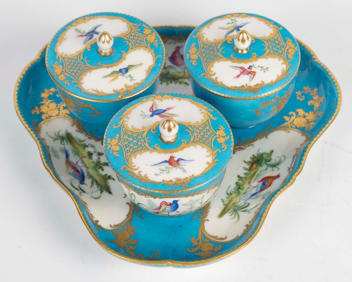 A Sèvres Porcelain Creamer, 18th Century 