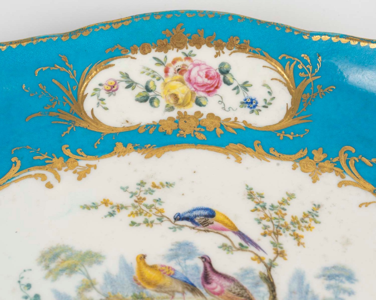 A Sèvres Porcelain Cup, 18th Century -photo-4
