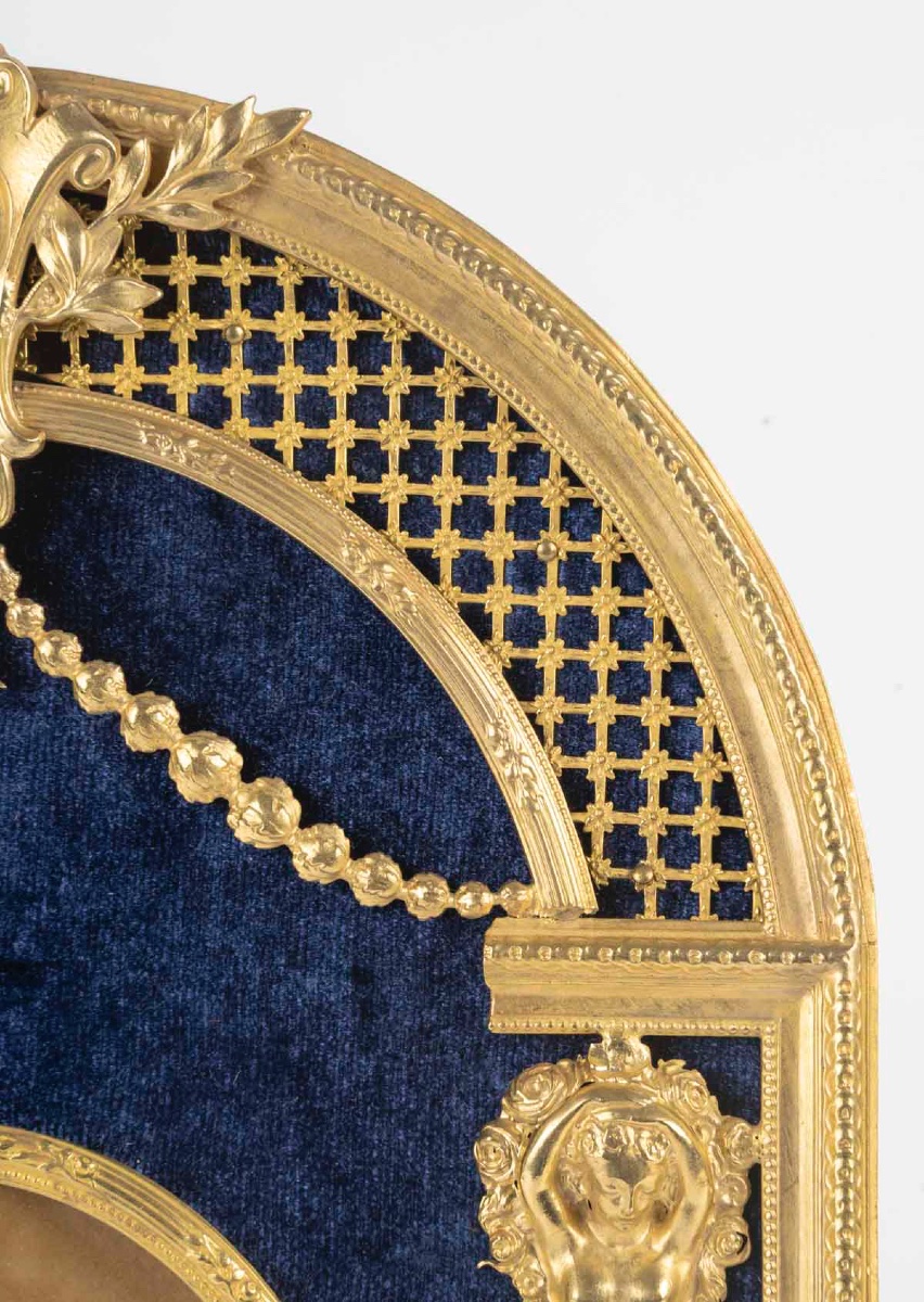 Un cadre en bronze doré de style Napoléon III, fin XIXème siècle -photo-8